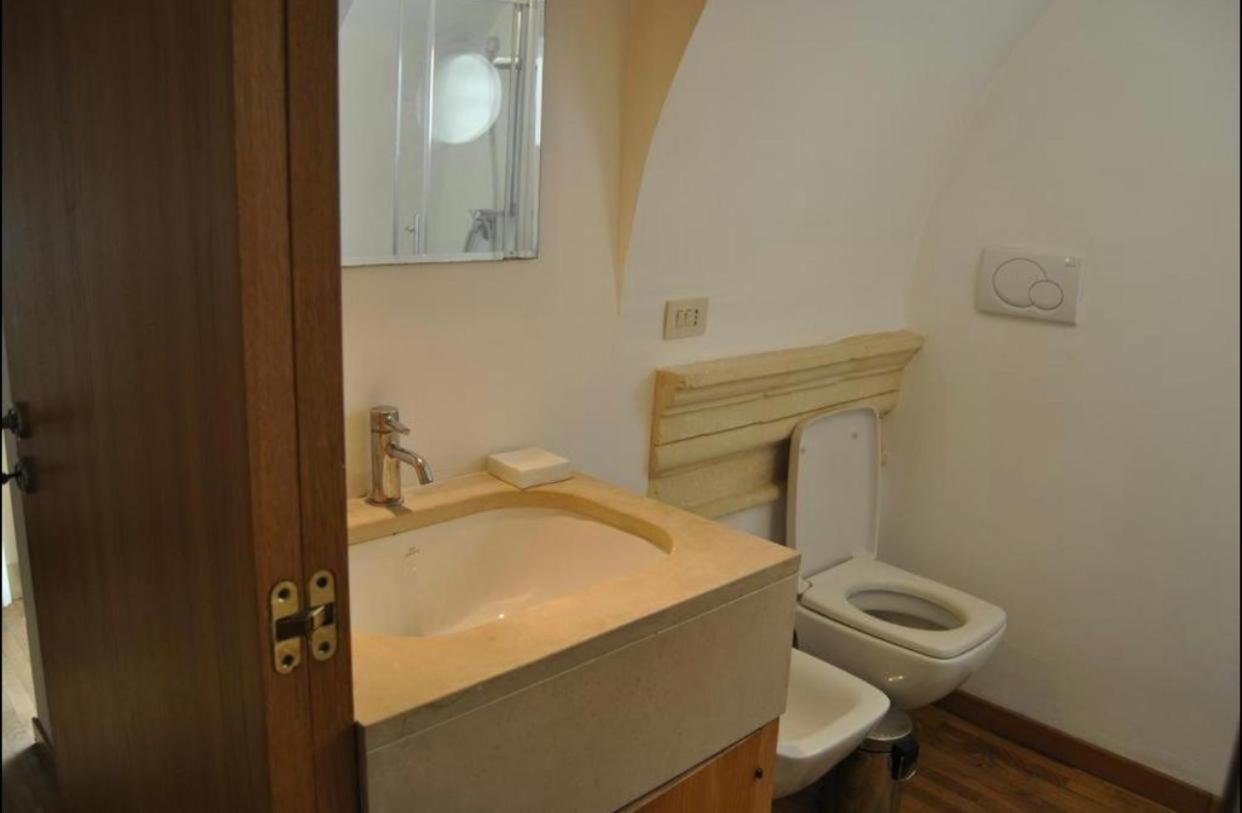 Garden Suite At Palazzo Famularo Lecce Exterior foto