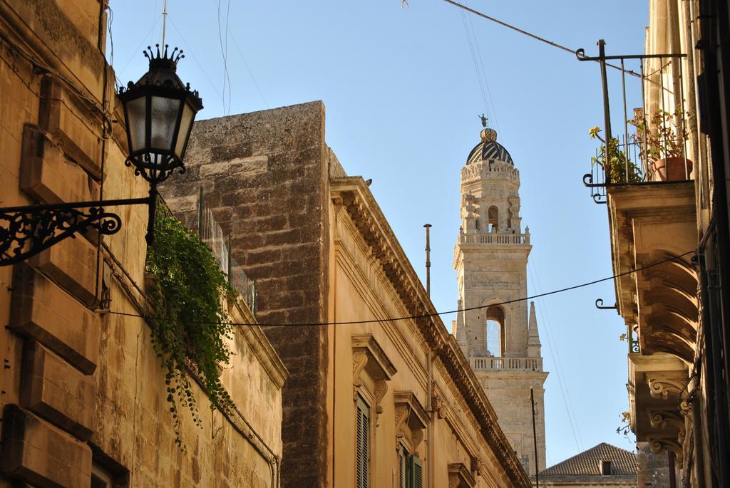 Garden Suite At Palazzo Famularo Lecce Quarto foto