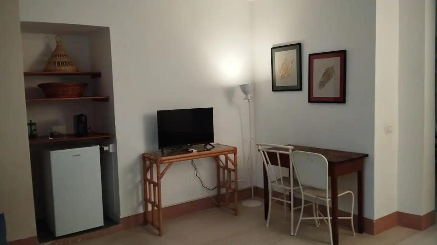 Garden Suite At Palazzo Famularo Lecce Exterior foto
